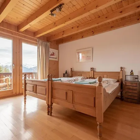 Domaine De La Famille Te *