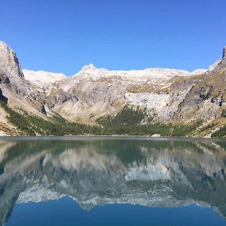 Domaine De La Famille Te Arbaz