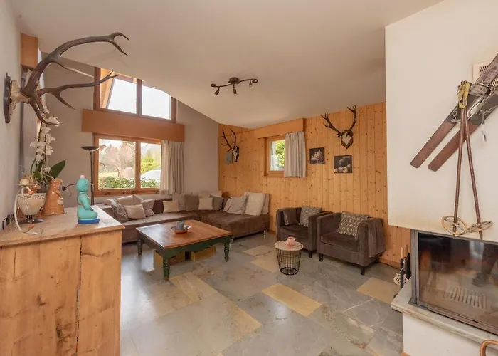 Holiday home Domaine De La Famille Te