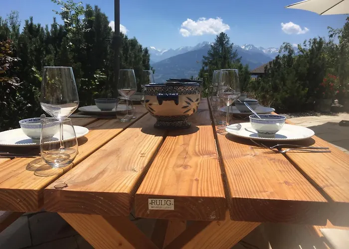 Domaine De La Famille Te Casa de Férias Arbaz