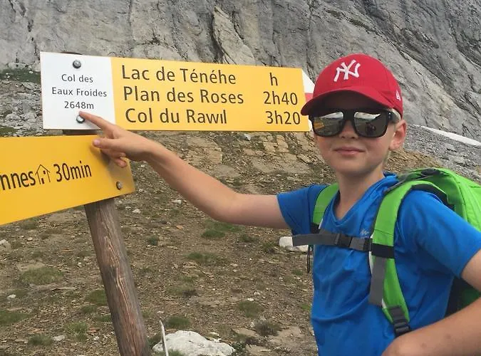 Holiday home Domaine De La Famille Te Arbaz