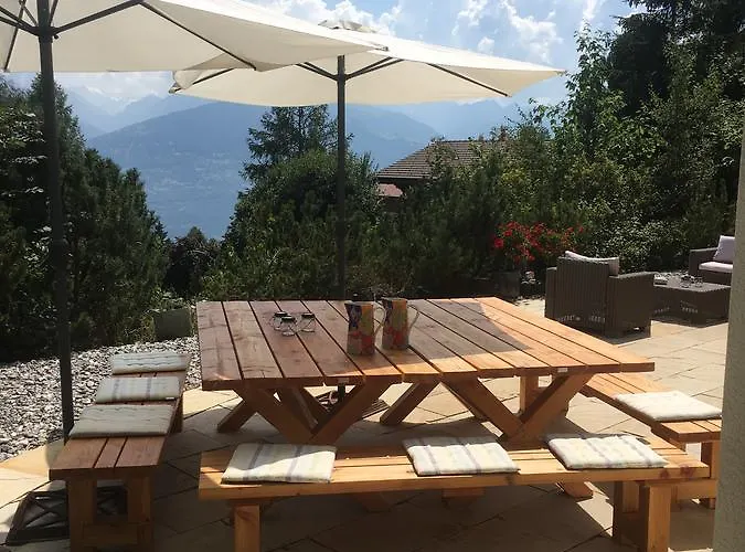 Casa de Férias Domaine De La Famille Te Arbaz