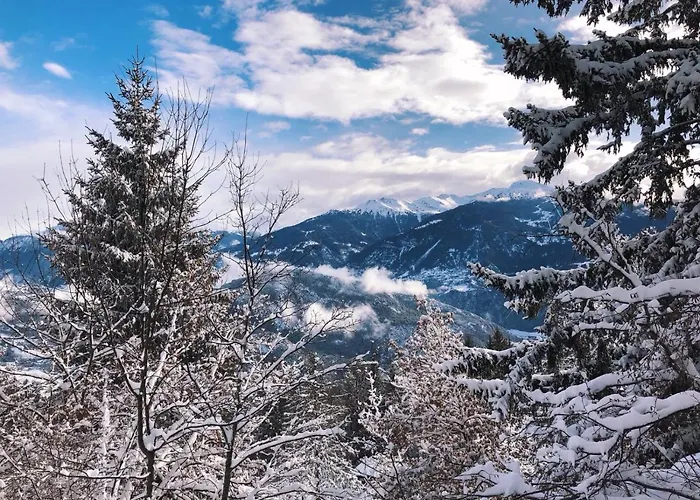 Holiday home Domaine De La Famille Te *