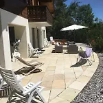 Domaine De La Famille Te *