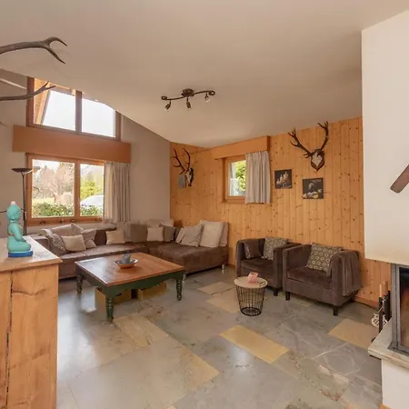 Holiday home Domaine De La Famille Te