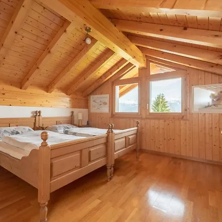 Holiday home Domaine De La Famille Te *