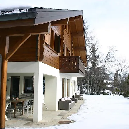 Holiday home Domaine De La Famille Te Arbaz