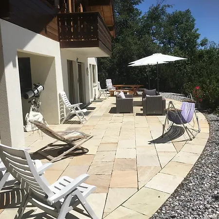 Domaine De La Famille Te *